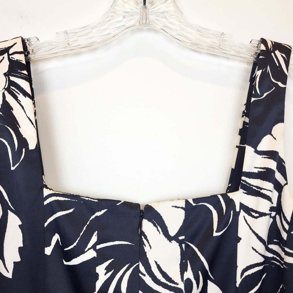 White House Black Market Black Floral Fit and Flare Sleeveless Dress, Size 6 EUC - Picture 7 of 12